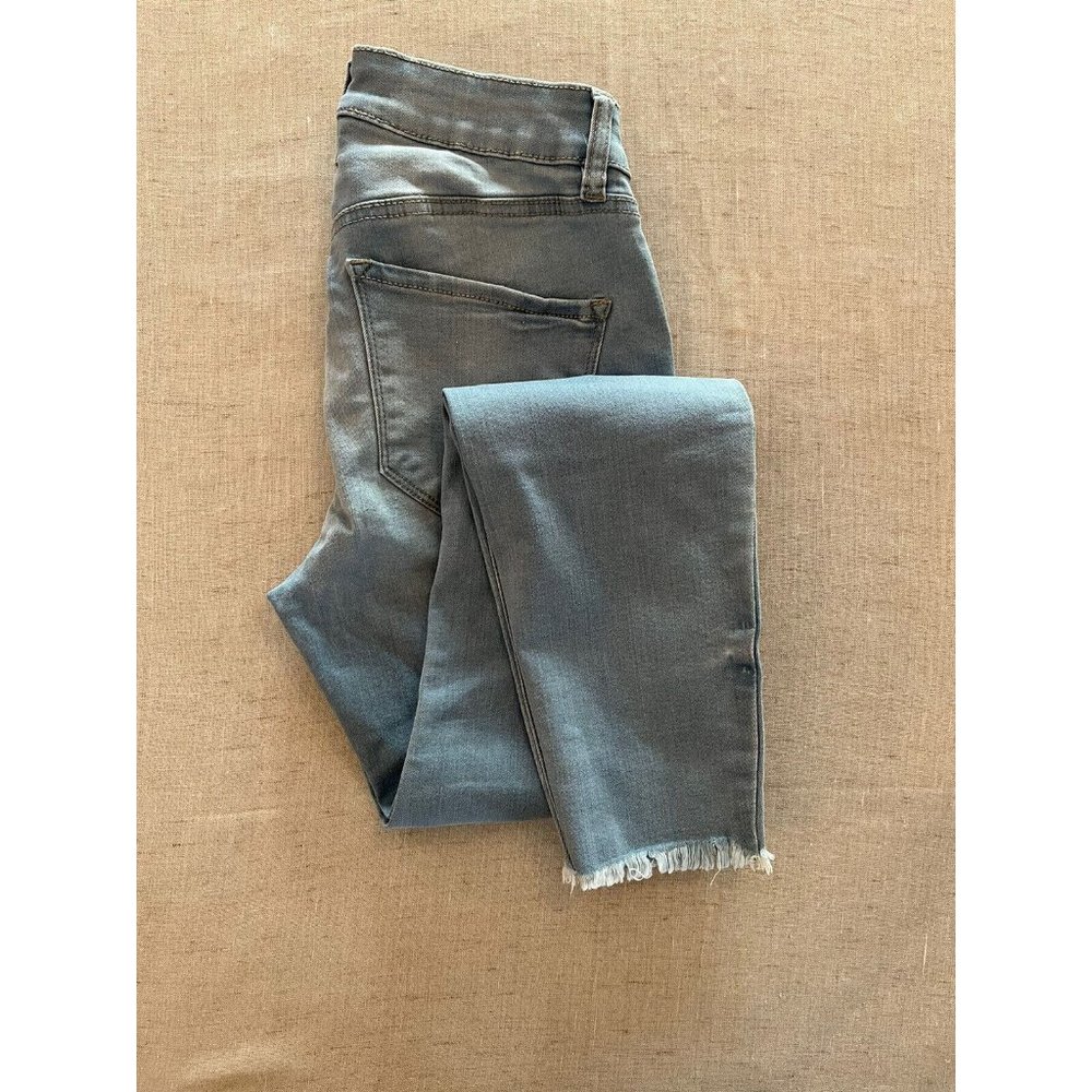 Refuge, Skinny Distressed Light Wash, Women's Denim Blue Jeans, Size 2